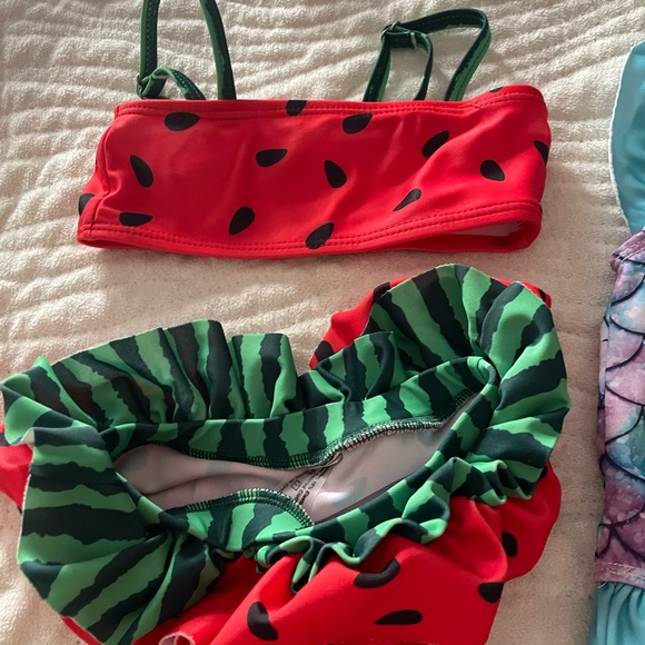New and unworn 2 piece baby melon bikini mermaid swimwear 9-12 months - Picture 3 of 5